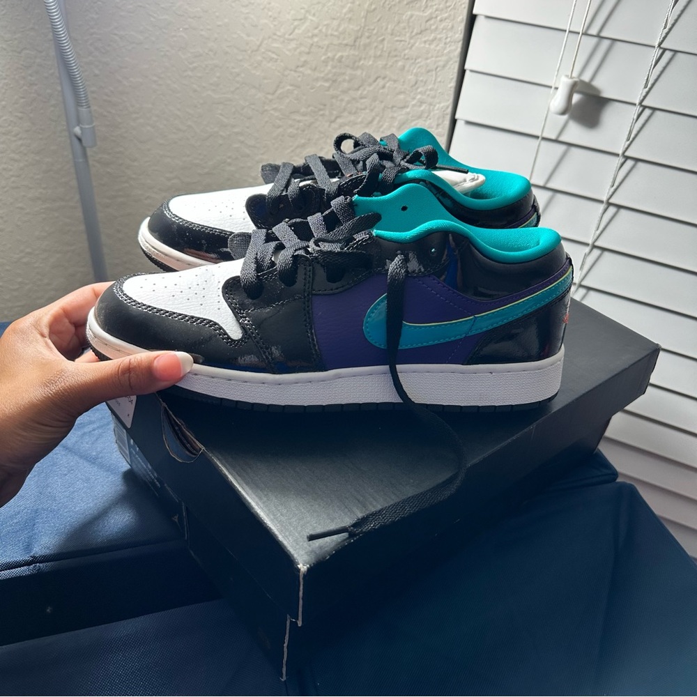 Air Jordan 1 Low GS size 7